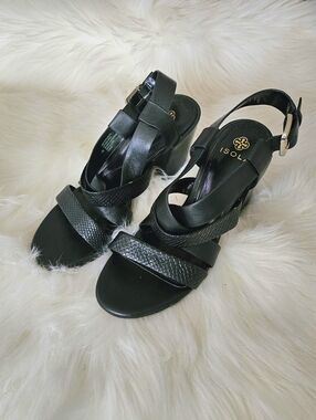 Black Women's Strappy Sandals - Elegant Crossed Band Design